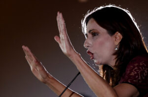 Alejandra Bravo, presidenta del PRI: 