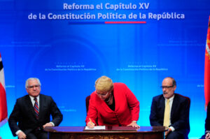 Presidenta Bachelet presenta proyecto que permite 