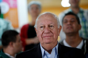 Lagos evalúa bajarse de la presidencial y su comando tilda apoyo del PS a Guillier de “error histórico”
