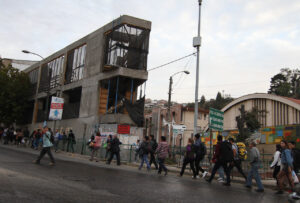 Por lo bajo 134 réplicas en el centro del país tras sismo de 6,9 grados