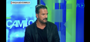 VIDEO | Así fue la entrevista en CNN que terminó con Ricardo Arjona saliendo del estudio