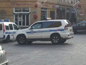 Policía francesa frustra atentado terrorista a cinco días de las presidenciales