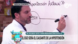 Colegio Médico y Fundación Cáncer-Chile barren con teorías del doctor Soto