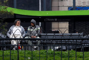 Desempleo en Santiago sube desde diciembre y llega al 7.7%
