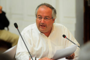 Nicolás Monckeberg la dio a Andrés Velasco donde más duele por críticas a Piñera