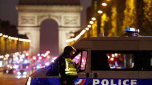 Estado Islámico se atribuyó responsabilidad de tiroteo en Campos Elíseos de París