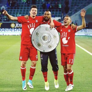 El récord que alcanzó Arturo Vidal tras adjudicarse un nuevo título con el Bayern Münich