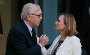 Ex ministro Jorge Burgos se une al comando de Goic para reforzar coordinación política