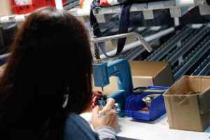 Estudio: mujeres continúan liderando trabajos culturalmente 