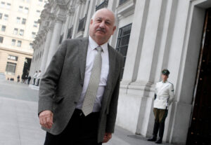 PC responde a ataques de Chile Vamos y pide al Servel investigar patrimonio de RN y la UDI