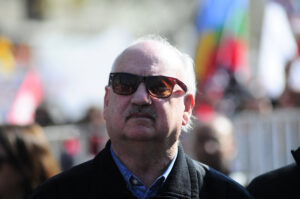 PRI presentó querella contra Guillermo Teillier por delitos de contrato simulado, estafa y falsificación