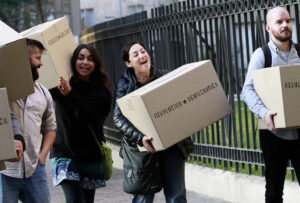 Servel se pronunciará el lunes para ratificar las firmas de Revolución Democrática