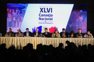 PPD proclama por unanimidad a Alejandro Guillier como su candidato presidencial