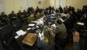 Harboe y Blanco serán citados a comisión investigadora de millonario fraude a Carabineros