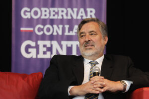 Partido Socialista aportó $18 millones a campaña de Guillier para llegar al Senado en 2013