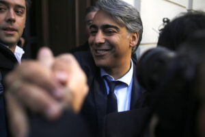 ME-O ni se arruga: “Me he juntado con todos los empresarios y lo seguiré haciendo”