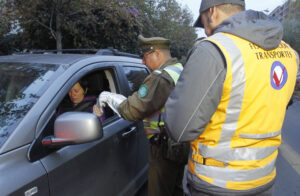 Que no te pase: conoce las multas por incumplir la restricción vehicular o circular por ejes ambientales