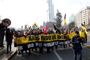 Taxis, Uber y Cabify: La otra batalla de la calle