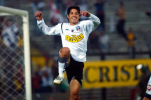 Temporada de humo en Colo Colo: ahora aseguran el posible regreso de Matías Fernández