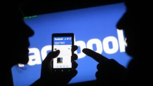 Facebook implementa cuestionado servicio VPN