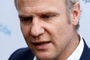 VIDEO | La nueva iniciativa que podría terminar con Felipe Kast tocando la puerta de tu casa