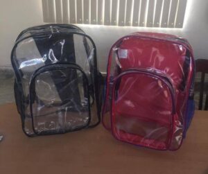Polémica en México: mochilas transparentes para prevenir tiroteos en colegios