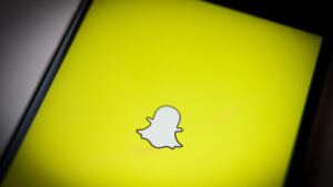 Ojo por ojo: la estrategia de Snapchat para combatir contra Instagram es... copiándole