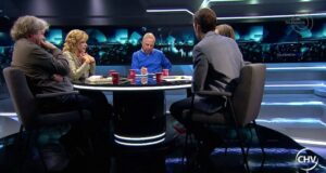 FOTO | Cámara capta el rostro de Fernando Villegas mientras Catalina Parot defendía a Piñera en T0