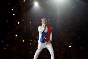 VIDEO | El hermoso registro de Juan Fernández que Miguel Bosé echó a correr por el mundo