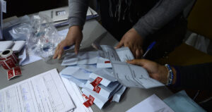 Servel publica la nómina de vocales de mesa de cara a las elecciones primarias