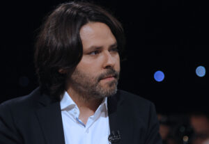 Alberto Mayol critica al Frente Amplio por candidatura de Beatriz Sánchez y acusa 