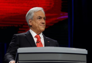 Piñera y el puente Cau Cau: 