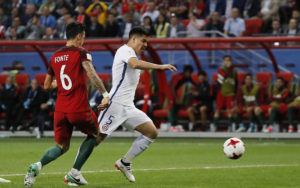 Según juez FIFA, la Roja debió 