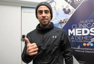 Valdivia celebra su vuelta a Colo Colo: 