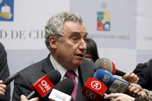 Rector Vivaldi crítica proyecto de ues. estatales: 