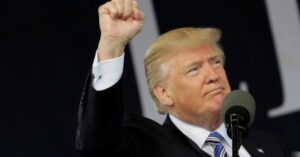 Encuesta: Trump se convierte en el presidente peor evaluado en 70 años