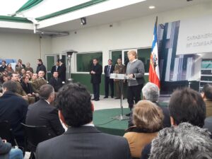 VIDEO | Tenso momento de una ofuscada Bachelet al ser increpada por mujer en pleno acto con vecinos