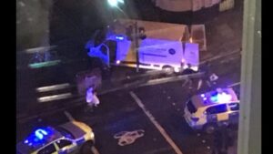 VIDEOS + FOTOS | Camioneta atropella a un grupo de peatones en el London Bridge