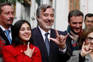 Karol Cariola y Jaime Parada, los rostros jóvenes del comando de Guillier