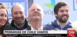 VIDEO | Chascarro que sólo a Felipe Kast le podía pasar en plena conferencia de prensa