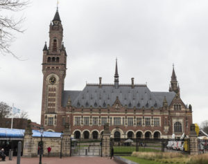 Corte de La Haya designa juez para demanda marítima de Bolivia