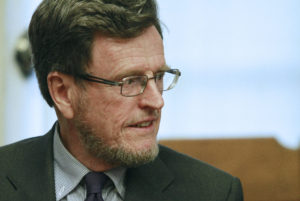 Carlos Larraín coquetea con la DC y dispara ocho duras frases contra Beatriz Sánchez y Bachelet