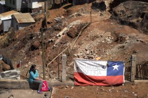 Estudio de Fundación Sol revela que pobreza podría llegar al 26,9% sin subsidios estatales