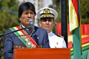 Evo Morales llama a las Fuerzas Armadas a 