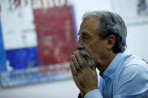 Twitter explota frente a insistencia de Luis Mesina a cambiarse al fondo E