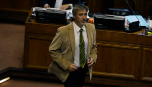 VIDEO | Fulvio Rossi instó al Ministerio Público que solicite su desafuero para defenderse en el caso SQM