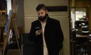 Cuatro tuits de Gabriel Boric directo al mentón del ministro Jaime Campos por situación del Sename