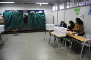 Papelón: hombre se negó a ser vocal de mesa y dejó a su pareja en local