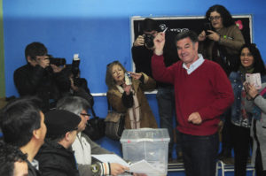 Ossandón reconoce la derrota: 