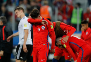 VIDEO | Hinchas increpan a Angelo Sagal por el gol perdido ante Alemania